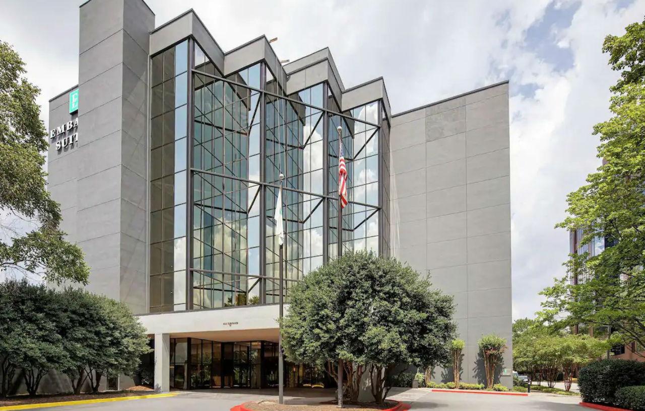 Embassy Suites By Hilton Atlanta Perimeter Center Санди-Спрингс Экстерьер фото