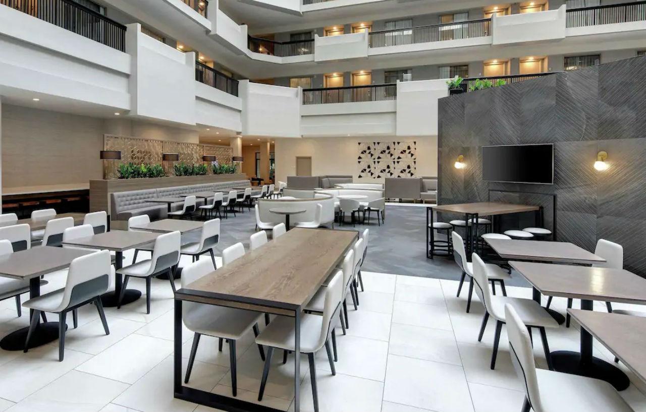 Embassy Suites By Hilton Atlanta Perimeter Center Санди-Спрингс Экстерьер фото