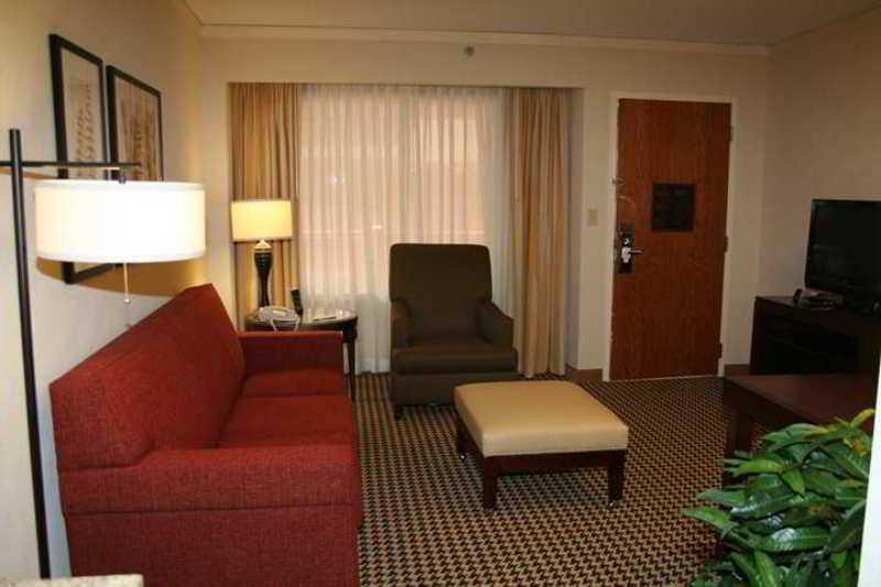 Embassy Suites By Hilton Atlanta Perimeter Center Санди-Спрингс Экстерьер фото