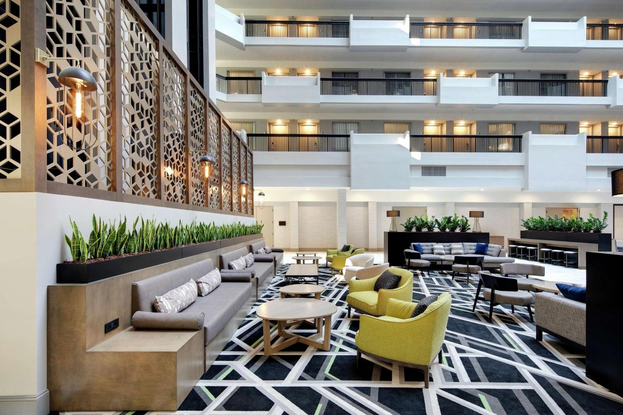 Embassy Suites By Hilton Atlanta Perimeter Center Санди-Спрингс Экстерьер фото