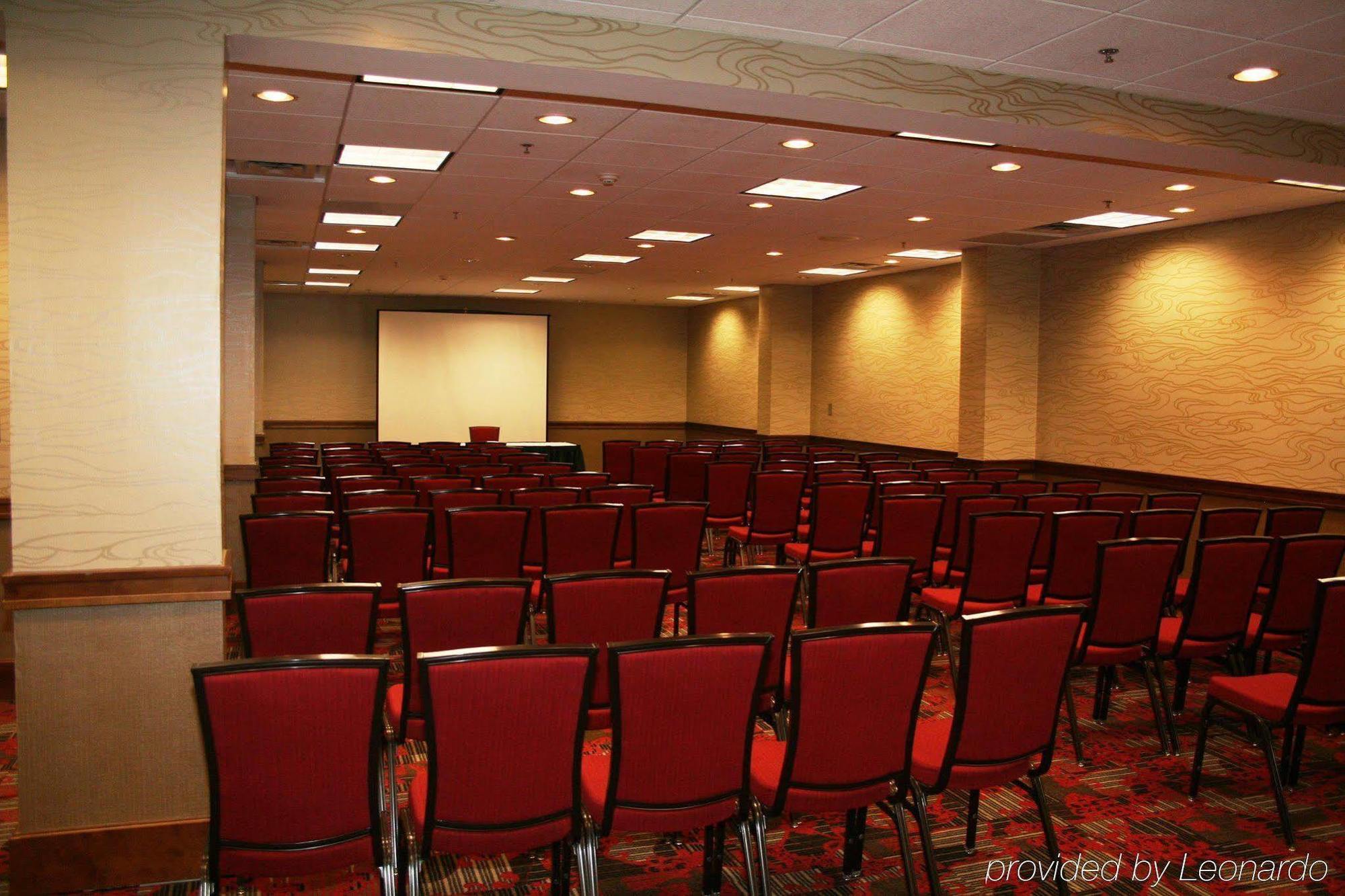 Embassy Suites By Hilton Atlanta Perimeter Center Удобства фото