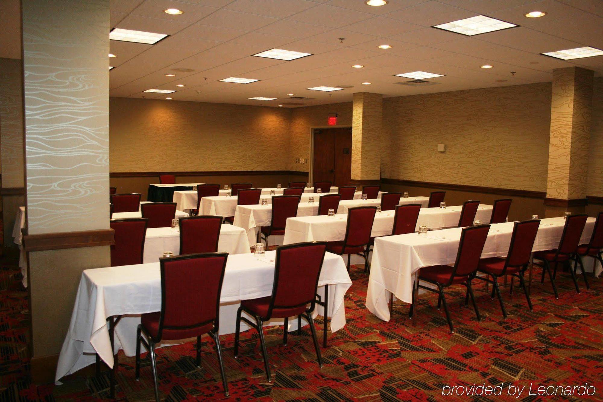 Embassy Suites By Hilton Atlanta Perimeter Center Санди-Спрингс Удобства фото