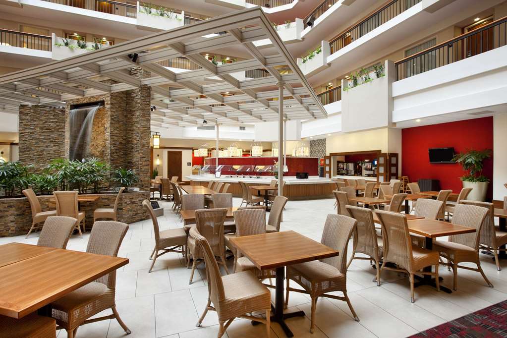 Embassy Suites By Hilton Atlanta Perimeter Center Ресторан фото